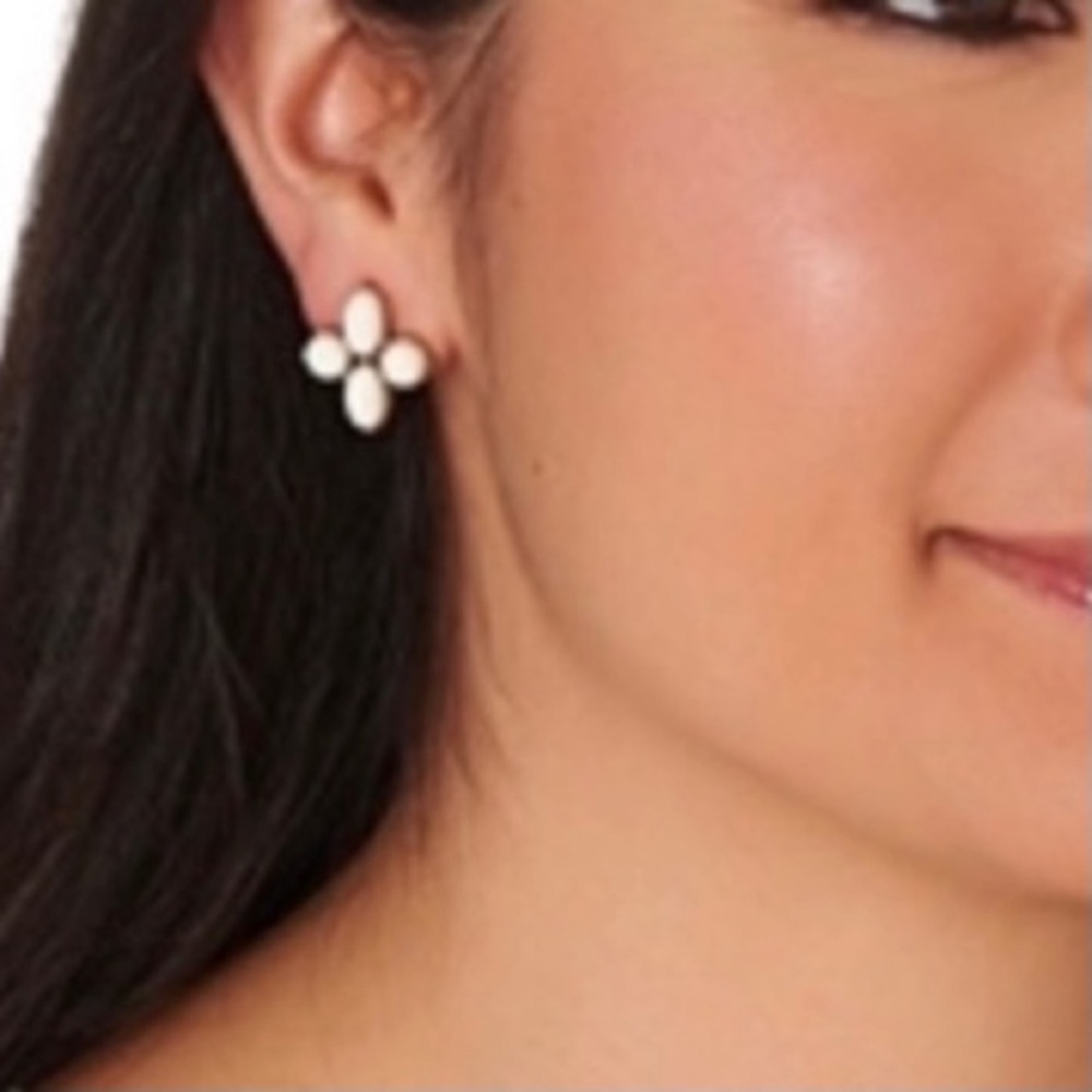 Stella & Dot Havana Chandelier Earrings cream and gold stone - Picture 3 of 10